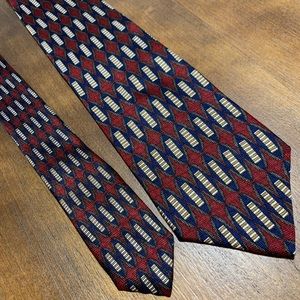 Geometric silk neck tie
